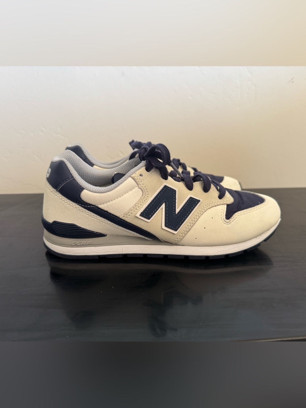 Figs New Balance CM996CR2